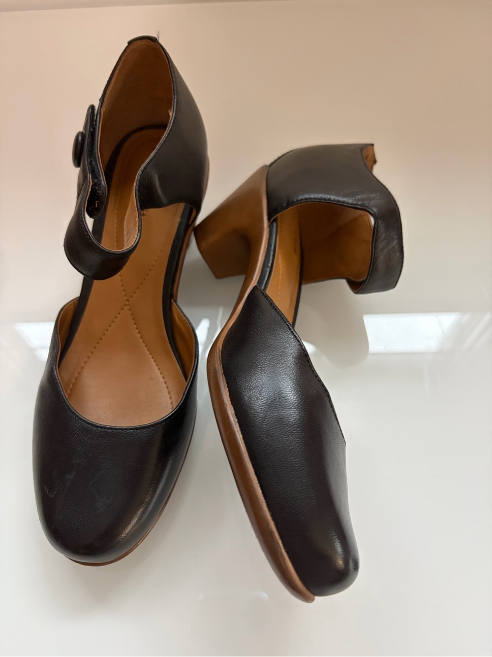 Easy Spirit Clarice Black Leather Mary Jane Heels with Tan Insole